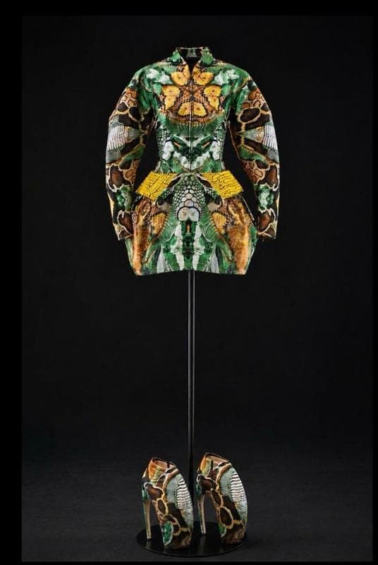 Custom version of Look 1 from “Plato’s Atlantis Collection,” Spring/Summer 2010. 