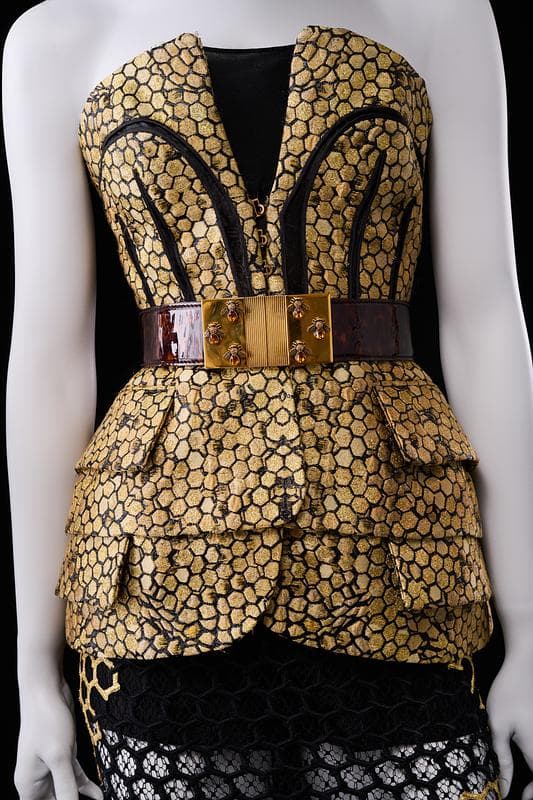 "Bee's" complete ensemble